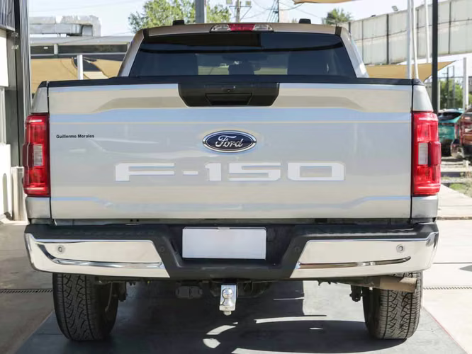 Ford F-150 2024 F150 Xlt 4x4 3.3 Aut - Imagen 5