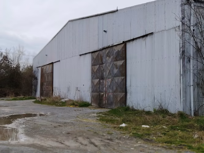 Se Arrienda Bodegas ubicadas en Lote 16 y Lote 17 de Parque San Joaquín, a la altura del KM 1018 de la Ruta 5 Sur