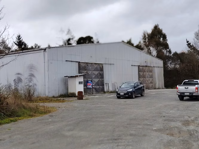 Se Arrienda Bodegas ubicadas en Lote 16 y Lote 17 de Parque San Joaquín, a la altura del KM 1018 de la Ruta 5 Sur