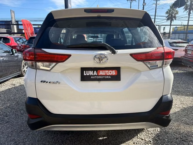 TOYOTA RUSH 2021