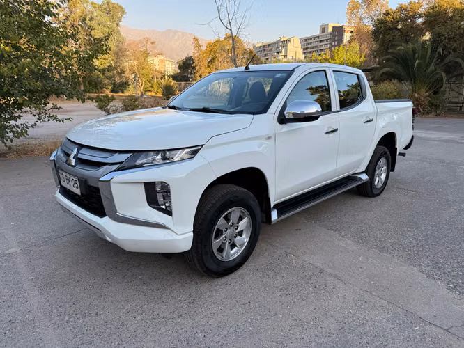 Mitsubishi katana l200