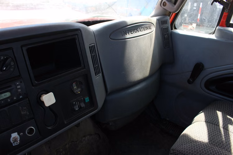 Camion International 7400 año 2012 Plano At 300 hp 108.000 Kms