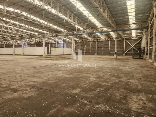 VENTA EXCELENTE BODEGA PARQUE ESCUADRON (151691)