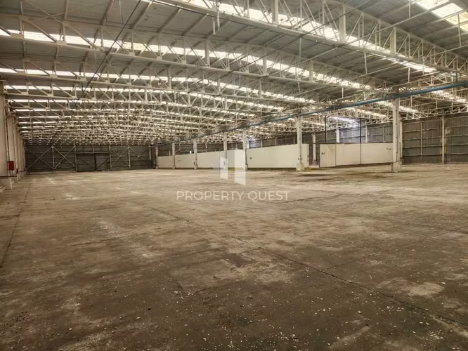 VENTA EXCELENTE BODEGA PARQUE ESCUADRON (151691)