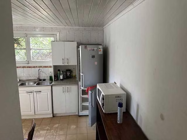 Casa en excelente ubicación y dpto. interior  (151732)
