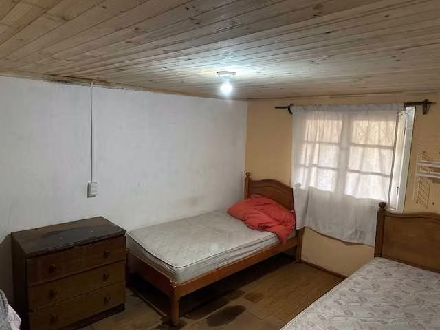 Casa en excelente ubicación y dpto. interior  (151732)