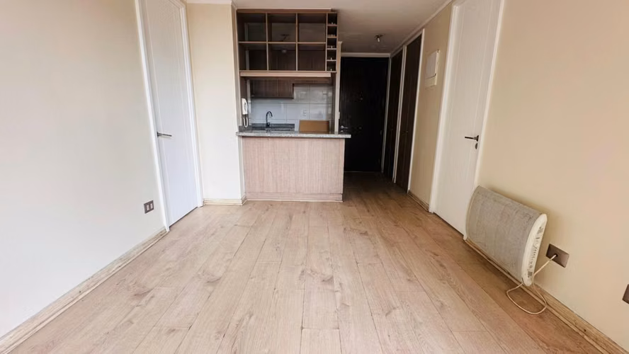 SE ARRIENDA DEPTO DE UNA HABITACION EN IRARRAZAVAL CON 50% DE DSCTO EL PRIMER MES