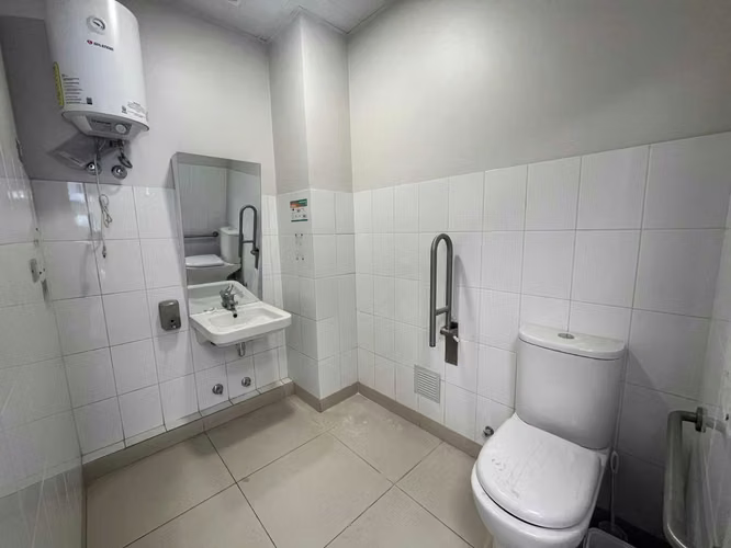 Local Comercial en Los Leones (151764)