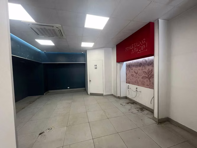 Local Comercial en Los Leones (151764)