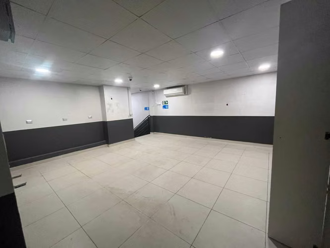 Local Comercial en Los Leones (151764)