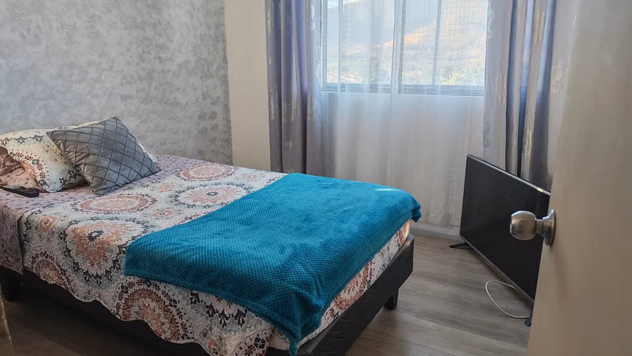 EN LIMACHE, VENDO HERMOSO DEPARTAMENTO