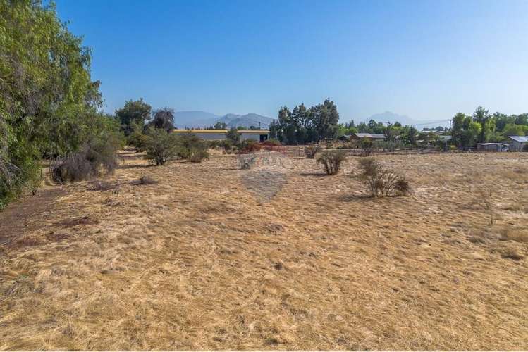 Casa mas terrenos en huertos familiares titil