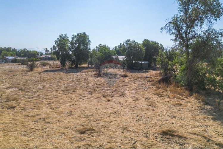 Casa mas terrenos en huertos familiares titil