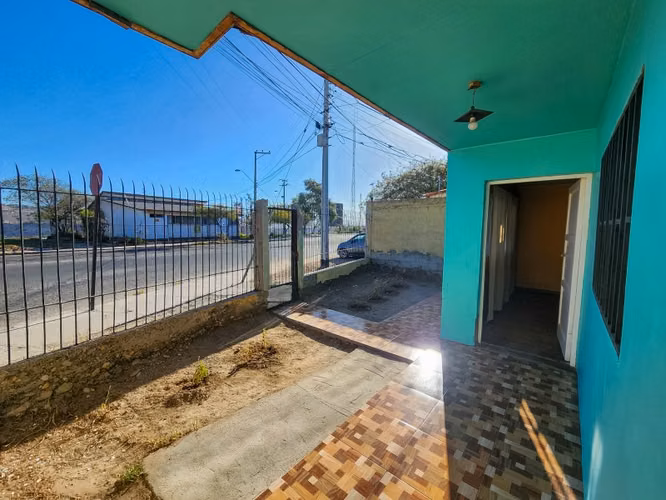 Casa sólida 3D/1B con amplio terreno en Vallenar