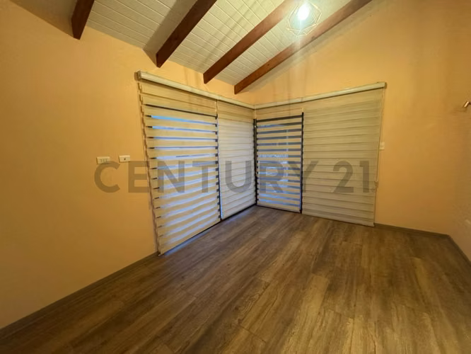 Se vende casa en condominio de Altovalsol