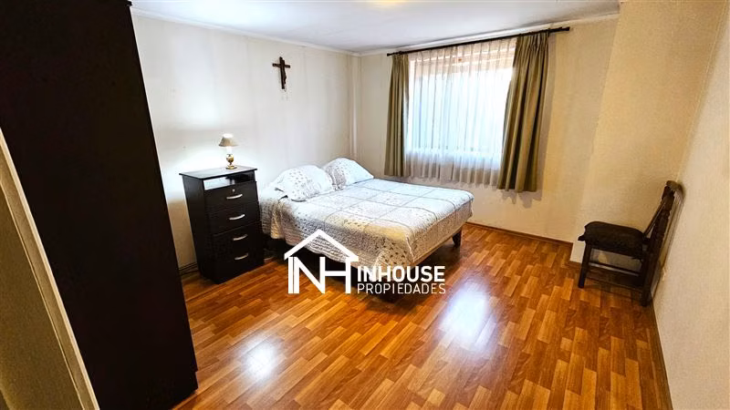 Casa en venta de 5 dorm. en Maipú