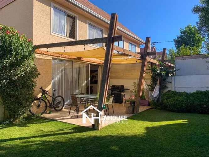 Gran casa en venta 3 pisos en Puente Alto