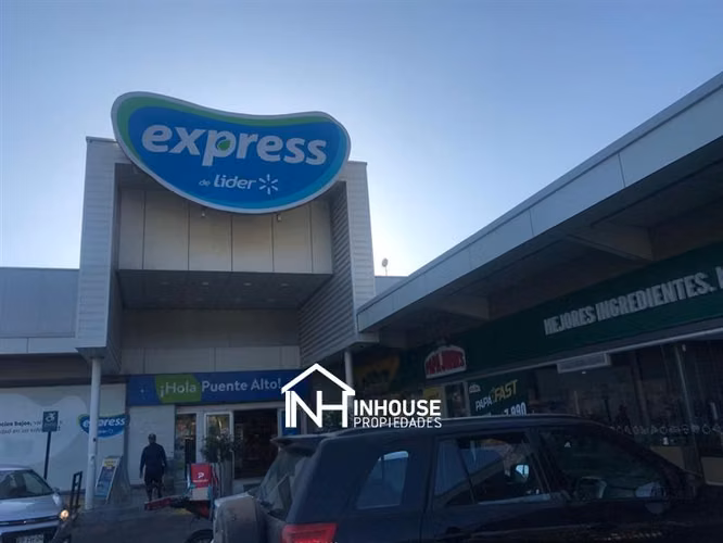 Gran casa en venta 3 pisos en Puente Alto