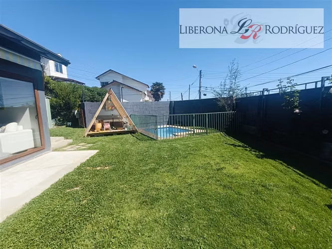 Casa en venta de 3 dorm. en Viña del Mar