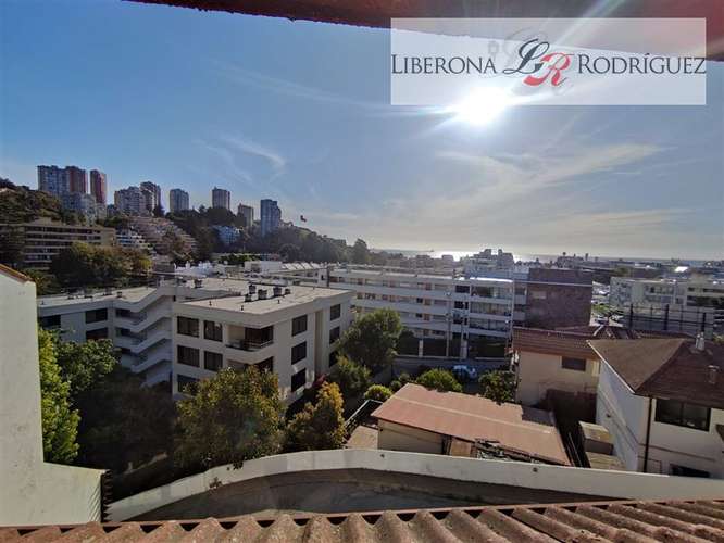 Casa en venta, a pasos del plan de Reñaca
