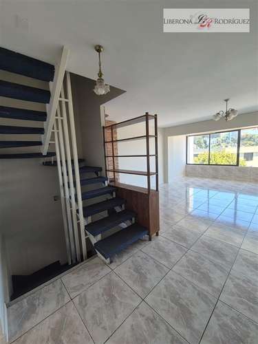 Casa en venta, a pasos del plan de Reñaca
