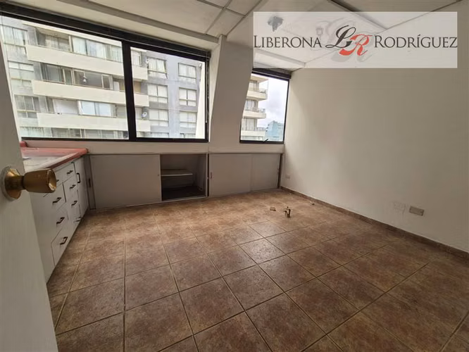 Oficina en venta pleno centro de Viña