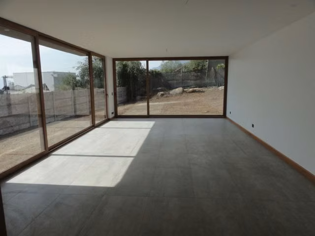 Arboretum. 4 dormitorios y 4 baños más servicios.Peñalolen