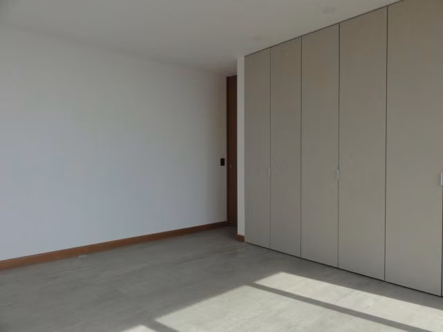 Arboretum. 4 dormitorios y 4 baños más servicios.Peñalolen