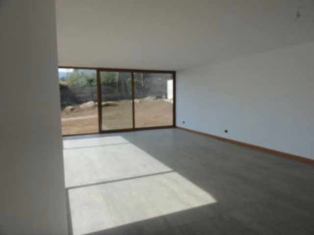 Arboretum. 4 dormitorios y 4 baños más servicios.Peñalolen