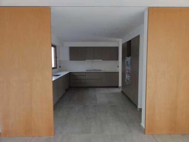 Arboretum. 4 dormitorios y 4 baños más servicios.Peñalolen