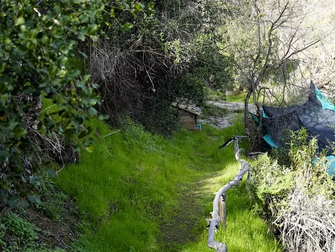 Parcela 4,69 ha con casa en venta en Olmué.