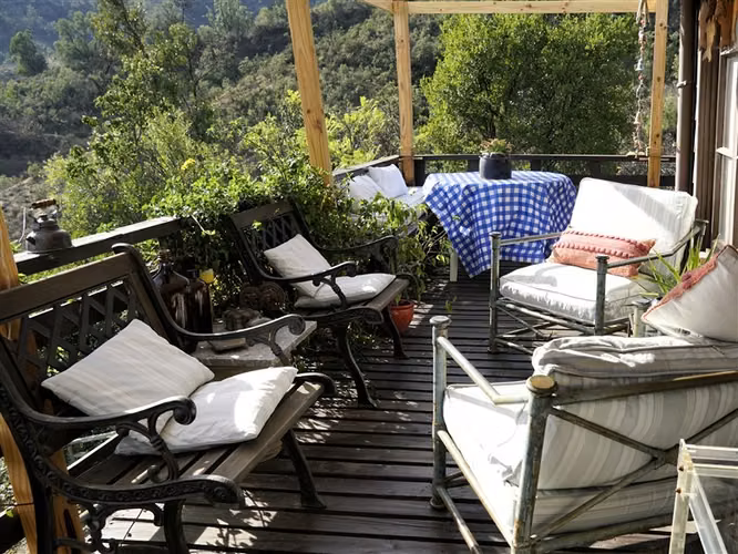 Parcela 4,69 ha con casa en venta en Olmué.
