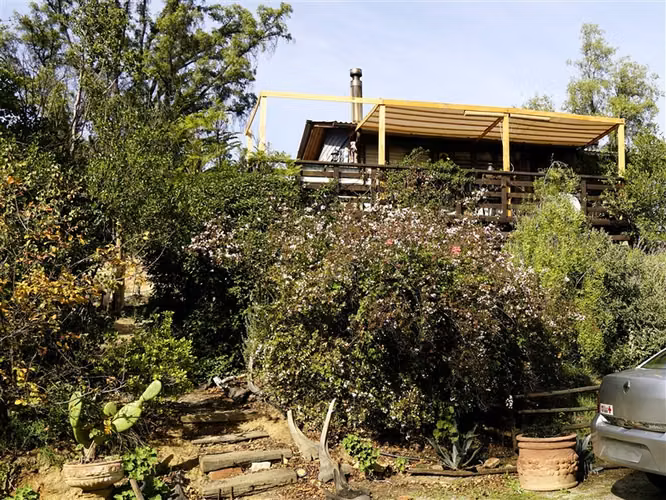 Parcela 4,69 ha con casa en venta en Olmué.