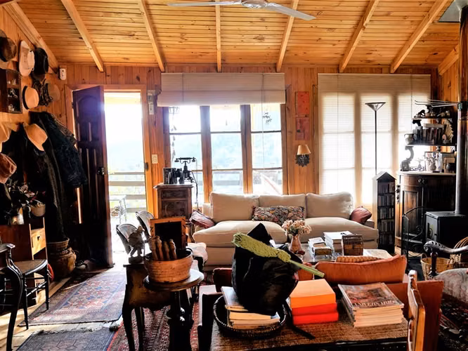 Parcela 4,69 ha con casa en venta en Olmué.