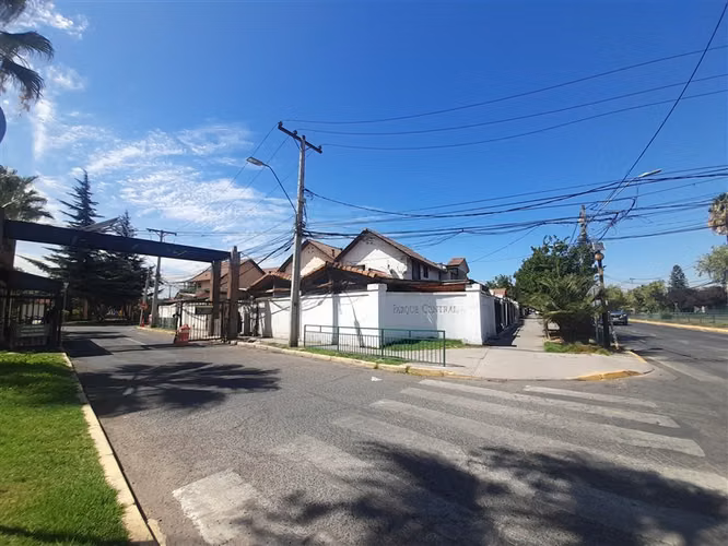 Casa en venta en condominio, Parque Central.