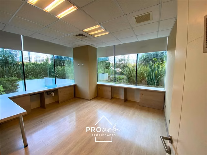 Oficina en venta en Las Condes 3P, 2B, 1E, 1B - Imagen 2