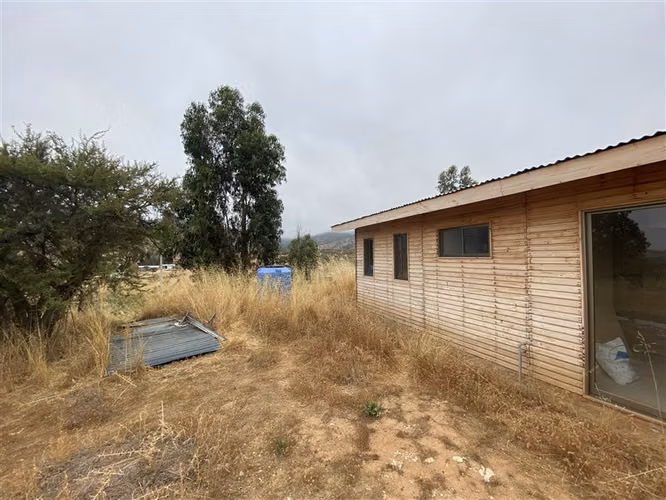 Sitio en venta en Melipilla gran vista con casa luz y pozo