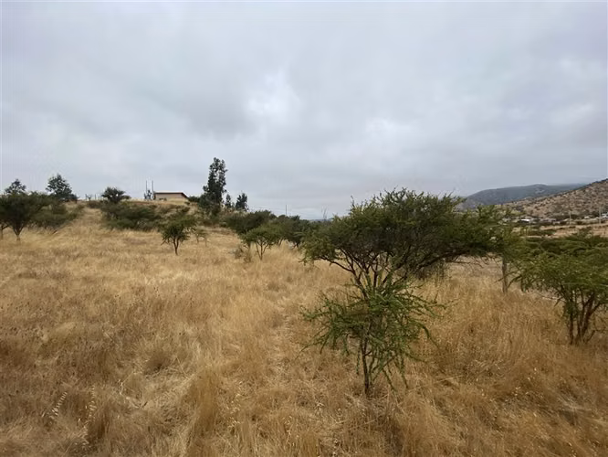 Sitio en venta en Melipilla gran vista con casa luz y pozo