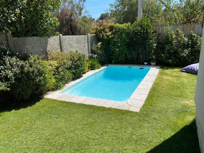 Casa en venta de 4 dorm. en La Reina