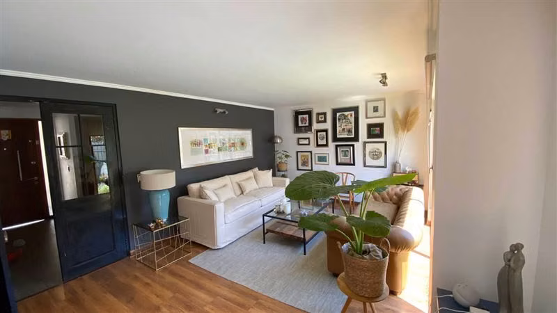 Casa en venta de 4 dorm. en La Reina