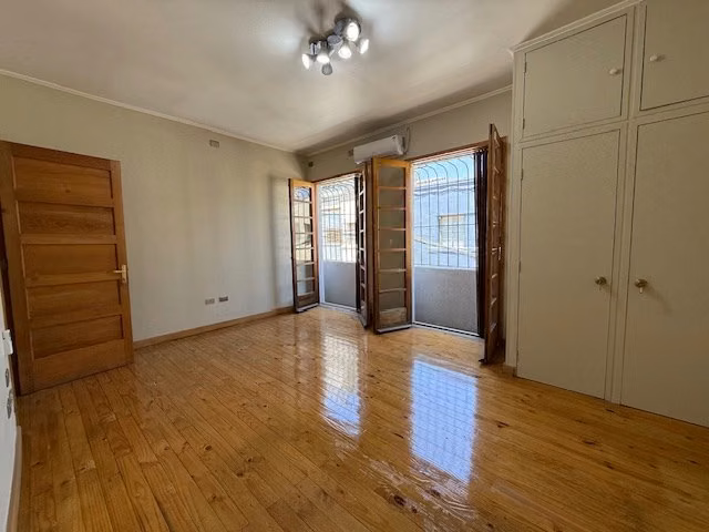 2 Casas/Oficinas remodeladas. 223 m2 const. Metro Salvador - Imagen 23