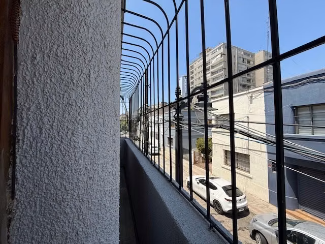 2 Casas/Oficinas remodeladas. 223 m2 const. Metro Salvador - Imagen 24
