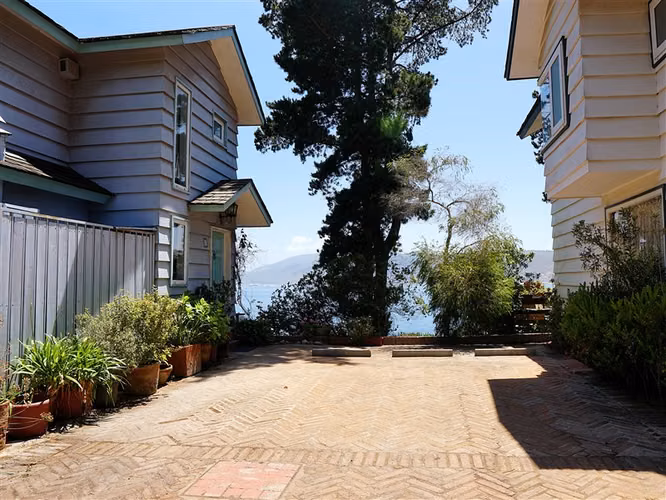 Casa en venta de 4 dorm. en Papudo