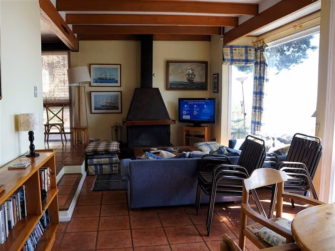 Casa en venta de 4 dorm. en Papudo