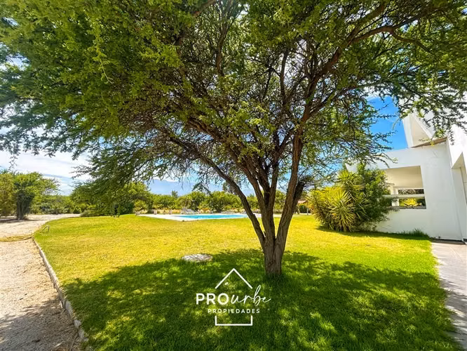 Casa en venta de 3 dorm Valle del Principal Pirque