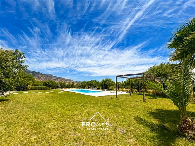 Casa en venta de 3 dorm Valle del Principal Pirque