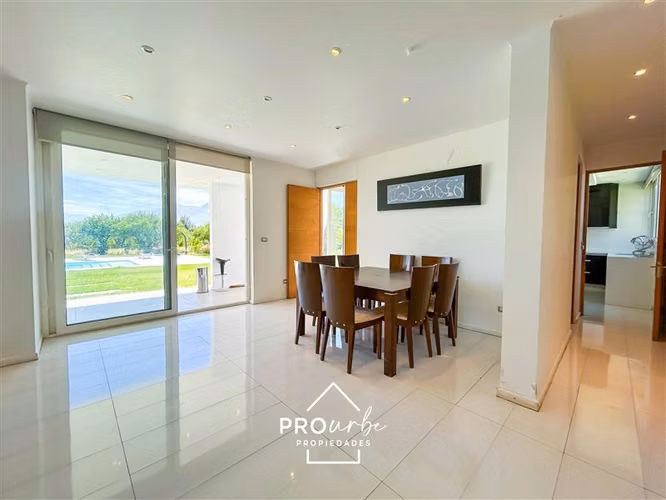 Casa en venta de 3 dorm Valle del Principal Pirque