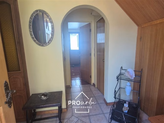 Casa en venta de 4 dorm. en Las Condes