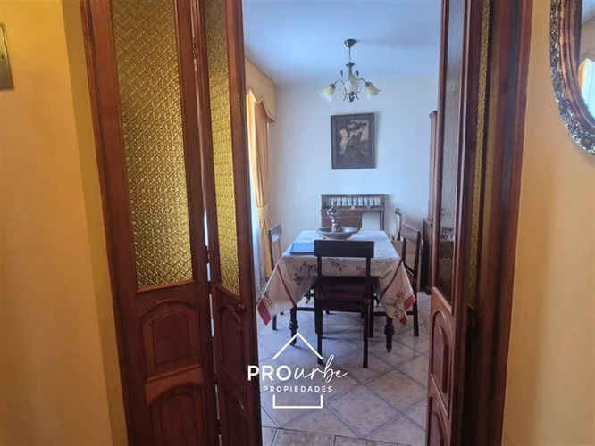 Casa en venta de 4 dorm. en Las Condes