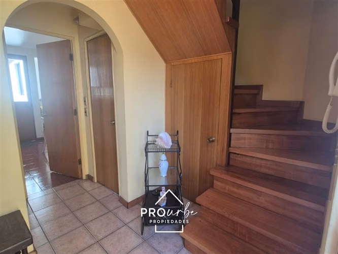 Casa en venta de 4 dorm. en Las Condes